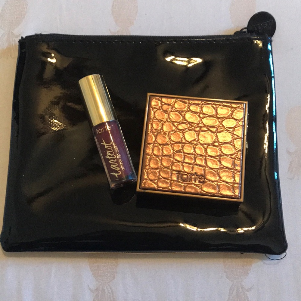 ✨Tarte gloss & bronzer with Ipsy Bag